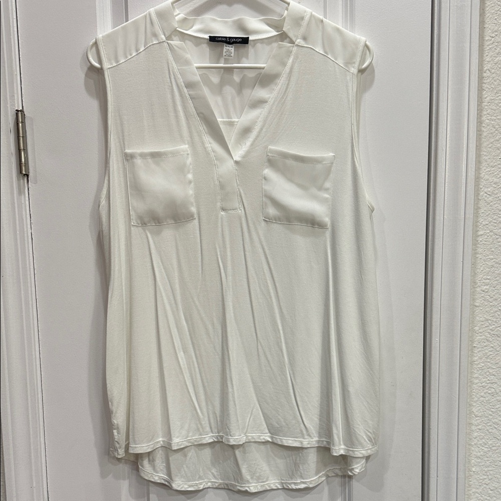 Cable & Gauge White Sleeveless Blouse